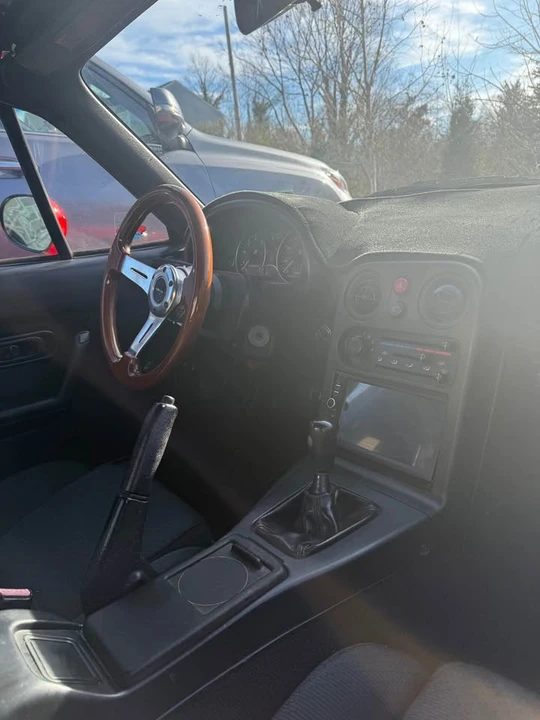1990 Mazda NA MX-5 Miata - Image 11 of 11