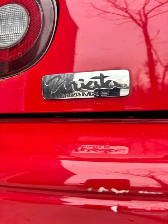 1990 Mazda NA MX-5 Miata - Image 13 of 16