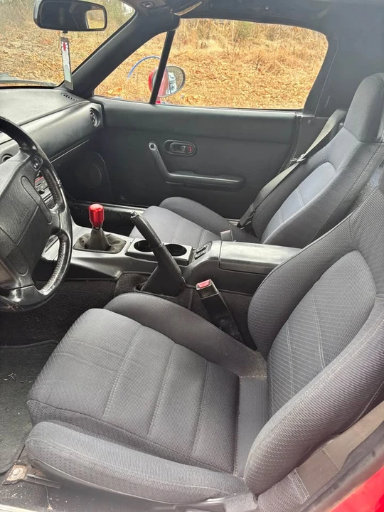 1990 Mazda NA MX-5 Miata - Image 11 of 16