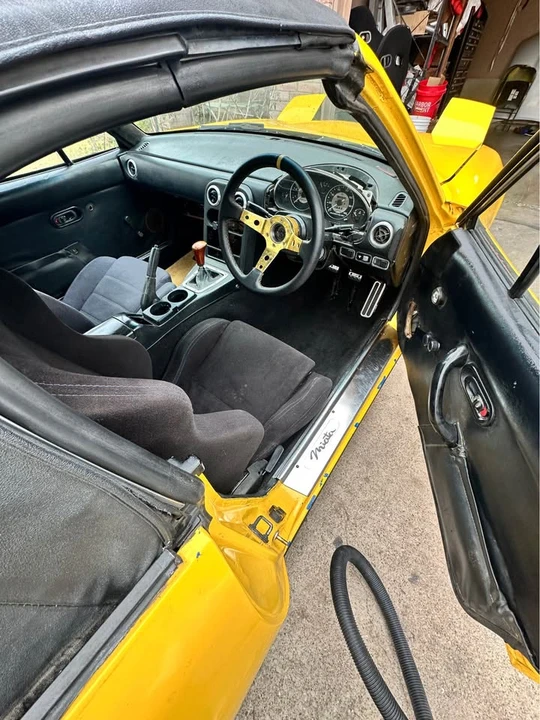 1990 Mazda NA MX-5 Miata - Image 6 of 11