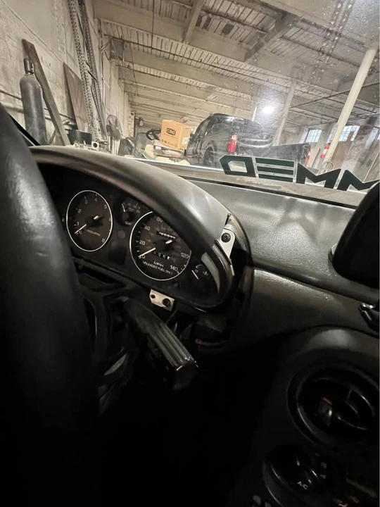 1990 Mazda NA MX-5 Miata - Image 8 of 16