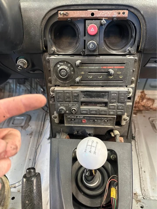 1990 Mazda NA MX-5 Miata - Image 6 of 7