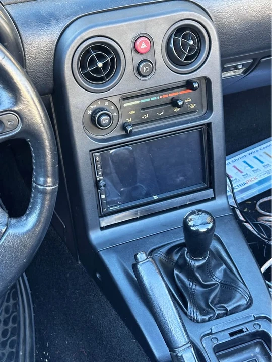 1990 Mazda NA MX-5 Miata - Image 9 of 9