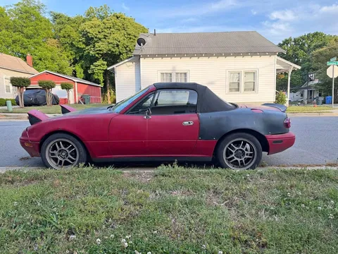 1990 Mazda MX-5 Miata Convertible