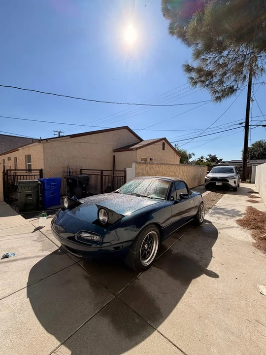 1990 Mazda NA MX-5 Miata - Image 4 of 12