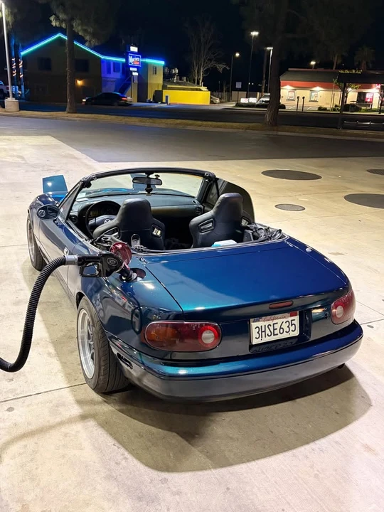 1990 Mazda NA MX-5 Miata - Image 10 of 12