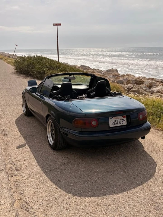 1990 Mazda NA MX-5 Miata - Image 8 of 12