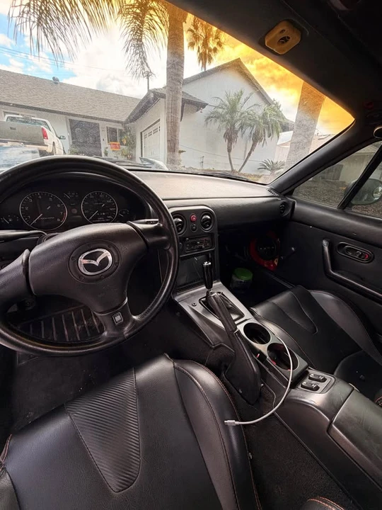 1990 Mazda NA MX-5 Miata - Image 11 of 12