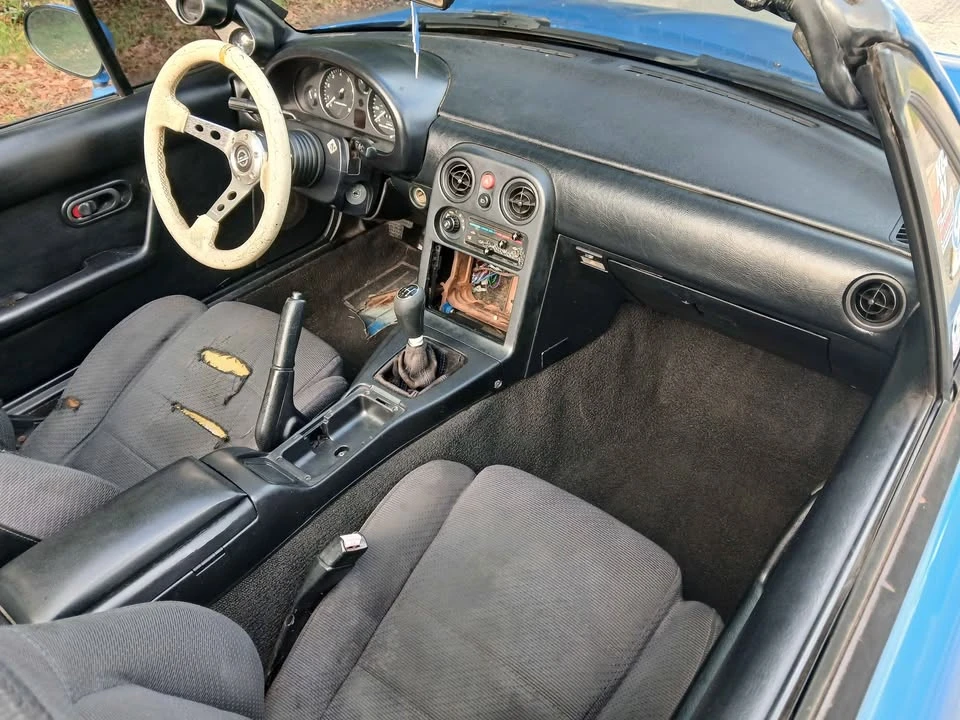 1990 Mazda NA MX-5 Miata - Image 14 of 17