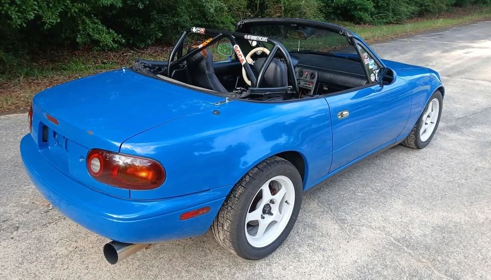 1990 Mazda NA MX-5 Miata - Image 11 of 17