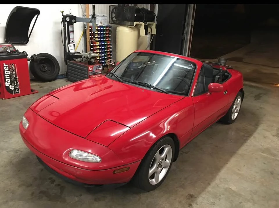 1990 Mazda NA MX-5 Miata - Image 6 of 9