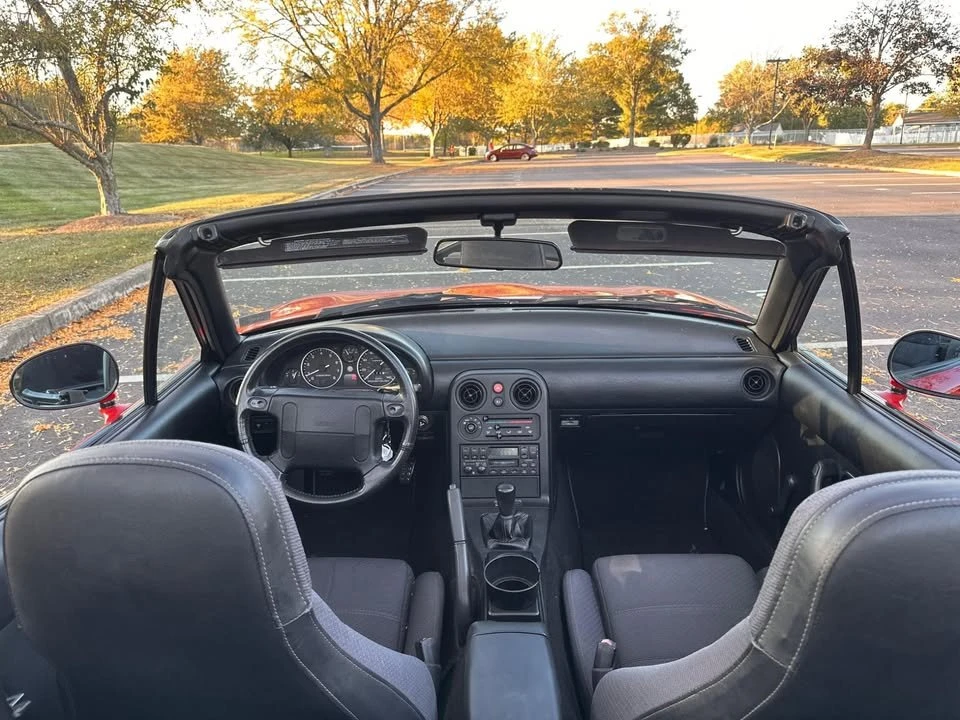 1990 Mazda NA MX-5 Miata - Image 15 of 20