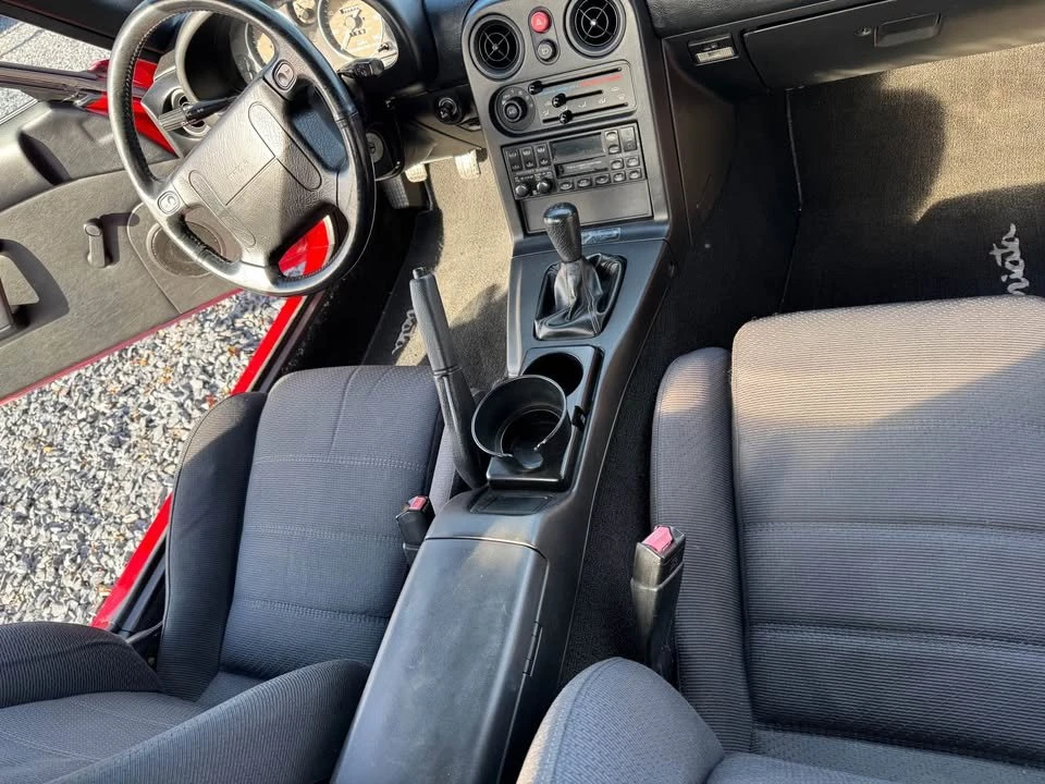 1990 Mazda NA MX-5 Miata - Image 16 of 20