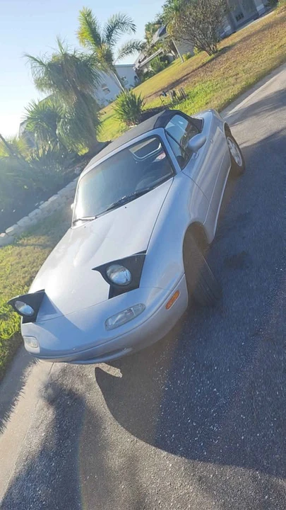 1990 Mazda NA MX-5 Miata - Image 7 of 8