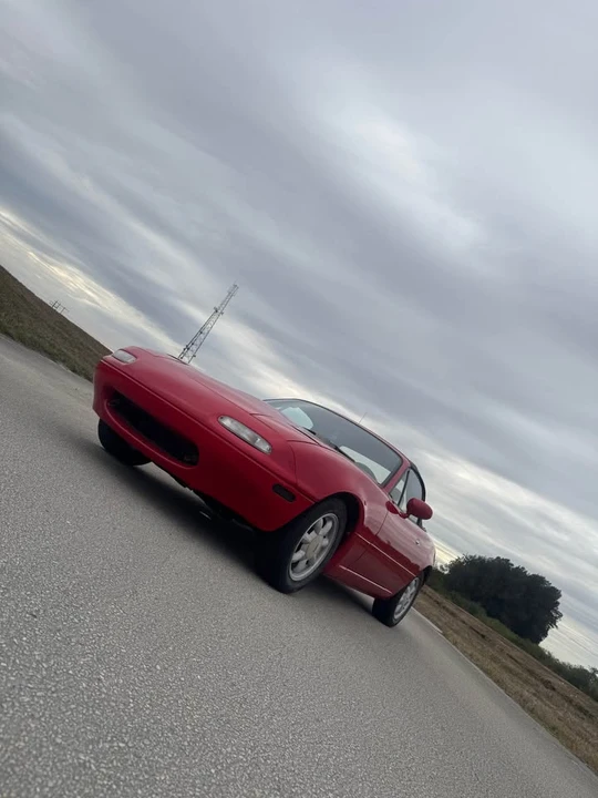 1990 Mazda NA MX-5 Miata - Image 15 of 18