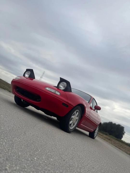 1990 Mazda NA MX-5 Miata - Image 12 of 18