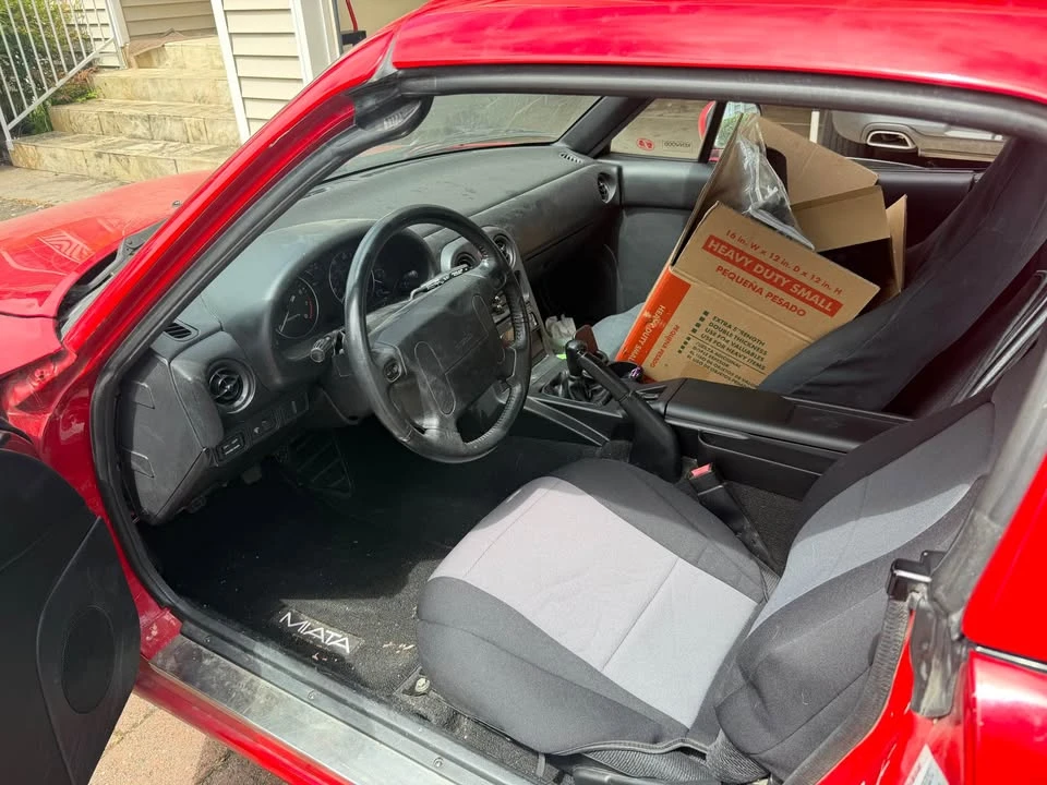 1990 Mazda NA MX-5 Miata - Image 6 of 13