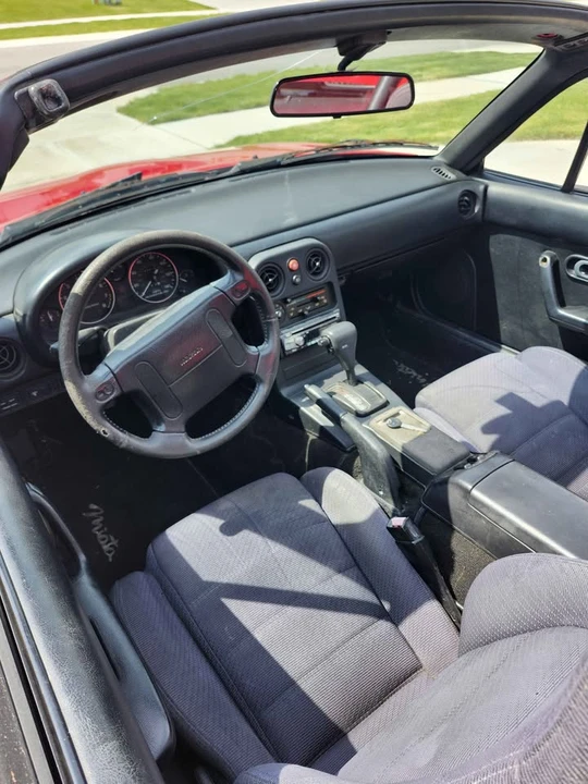 1990 Mazda NA MX-5 Miata - Image 11 of 21