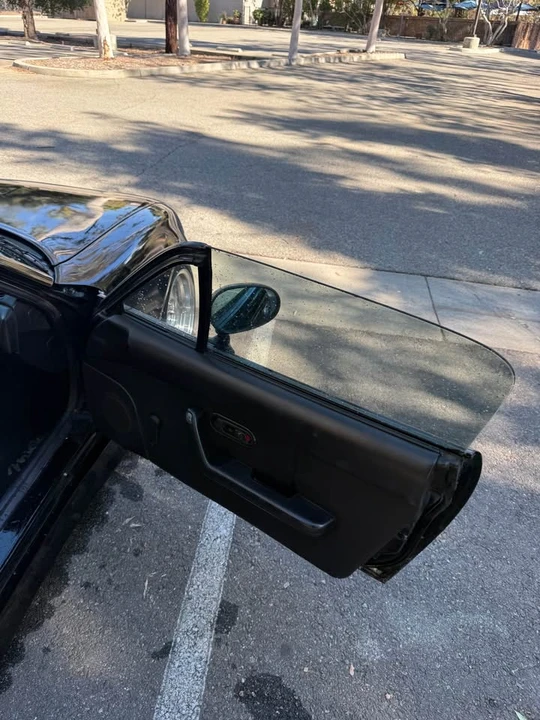 1990 Mazda NA MX-5 Miata - Image 16 of 19