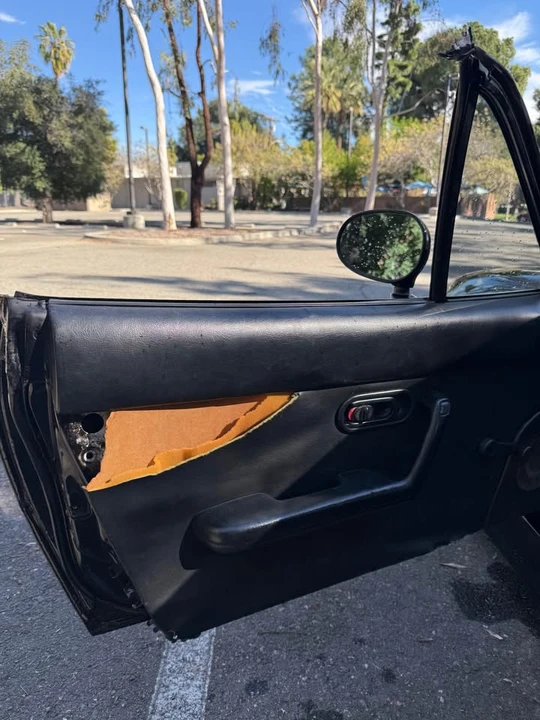 1990 Mazda NA MX-5 Miata - Image 18 of 19