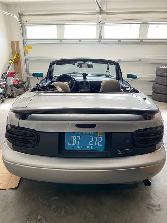 1990 Mazda NA MX-5 Miata - Image 6 of 11