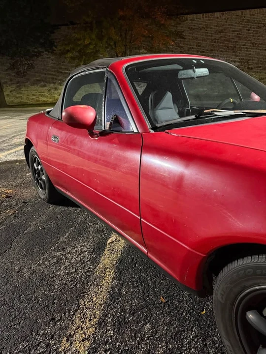 1990 Mazda NA MX-5 Miata - Image 5 of 14