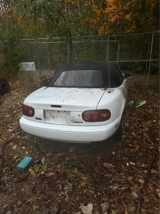 1990 Mazda NA MX-5 Miata - Image 5 of 6
