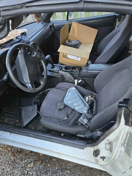1990 Mazda NA MX-5 Miata - Image 4 of 6