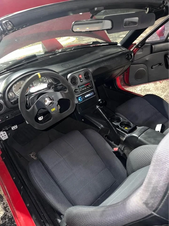 1990 Mazda NA MX-5 Miata - Image 9 of 14