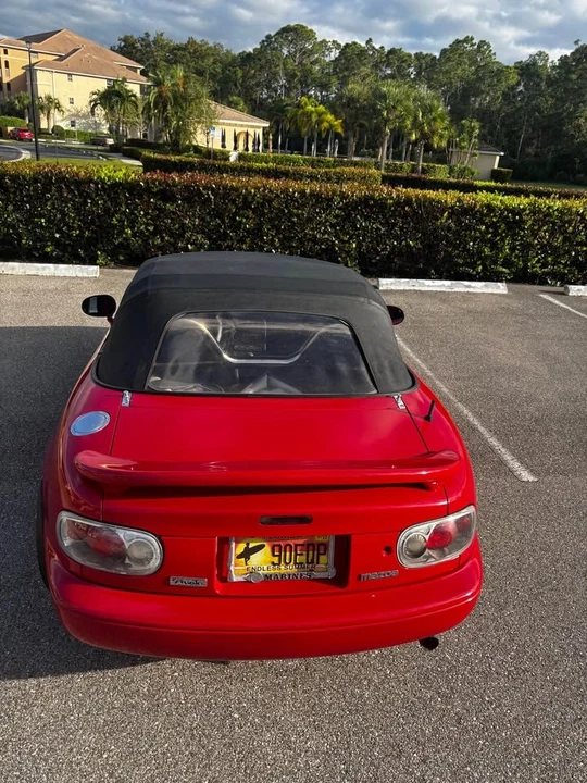 1990 Mazda NA MX-5 Miata - Image 9 of 11