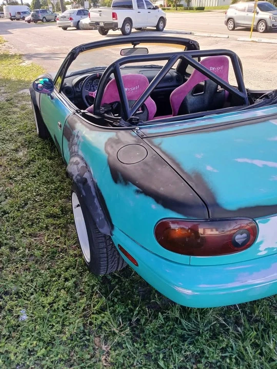 1990 Mazda NA MX-5 Miata - Image 6 of 11
