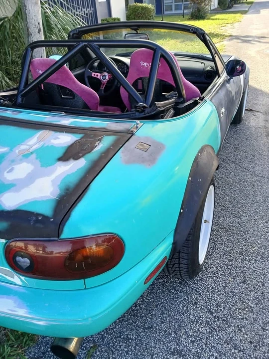 1990 Mazda NA MX-5 Miata - Image 7 of 11