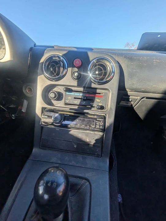 1990 Mazda NA MX-5 Miata - Image 10 of 12