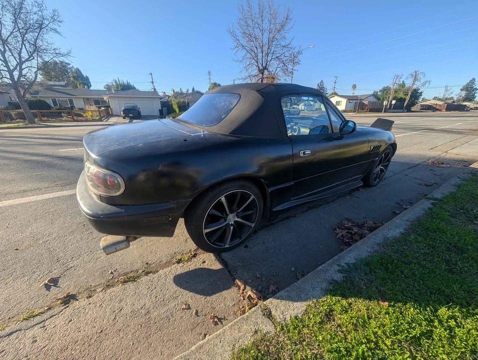 1990 Mazda NA MX-5 Miata - Image 4 of 12