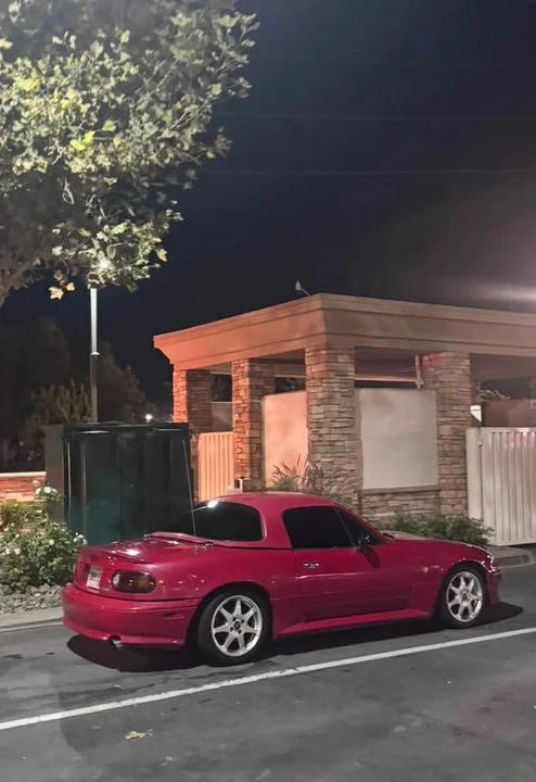 1990 Mazda NA MX-5 Miata - Image 9 of 12
