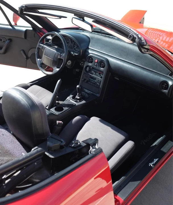 1990 Mazda NA MX-5 Miata - Image 12 of 18
