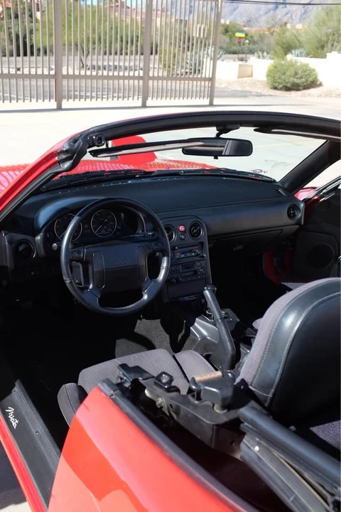 1990 Mazda NA MX-5 Miata - Image 13 of 18