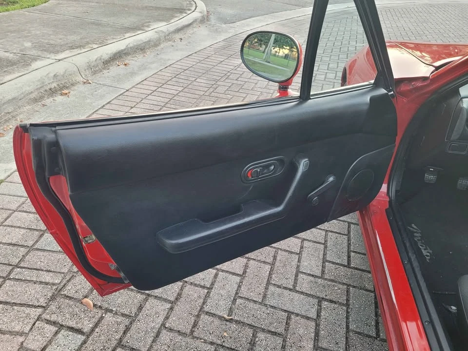 1990 Mazda NA MX-5 Miata - Image 10 of 16