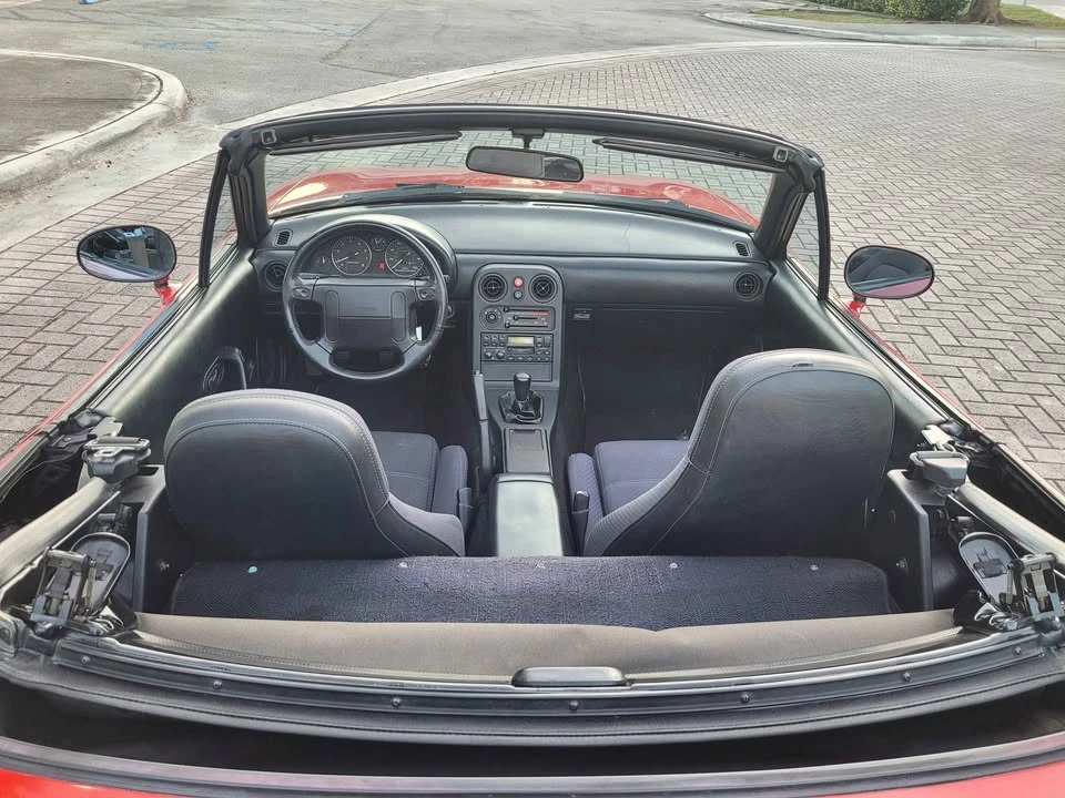 1990 Mazda NA MX-5 Miata - Image 13 of 16