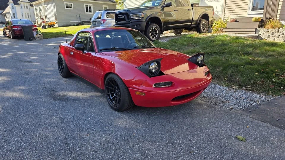 1990 Mazda NA MX-5 Miata - Image 2 of 3