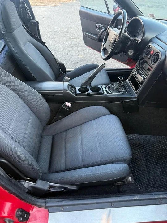 1990 Mazda NA MX-5 Miata - Image 9 of 10