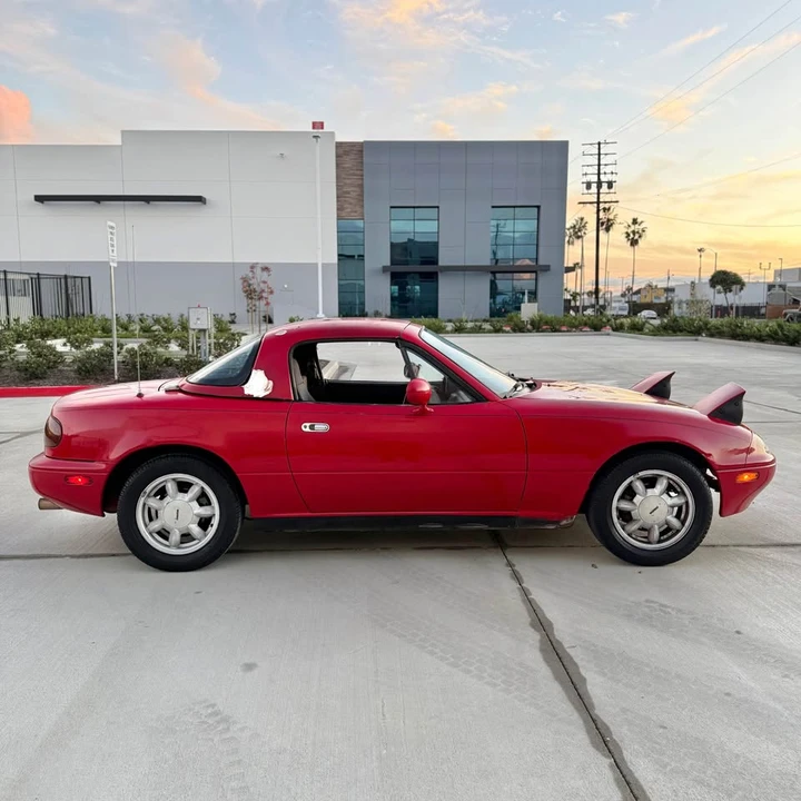 1990 Mazda NA MX-5 Miata - Image 6 of 20