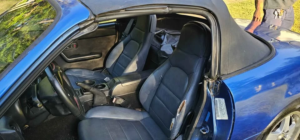 1990 Mazda NA MX-5 Miata - Image 8 of 11