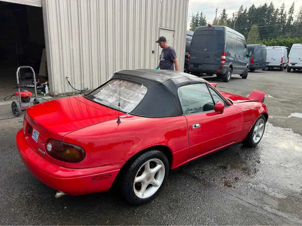 1990 Mazda NA MX-5 Miata - Image 4 of 10