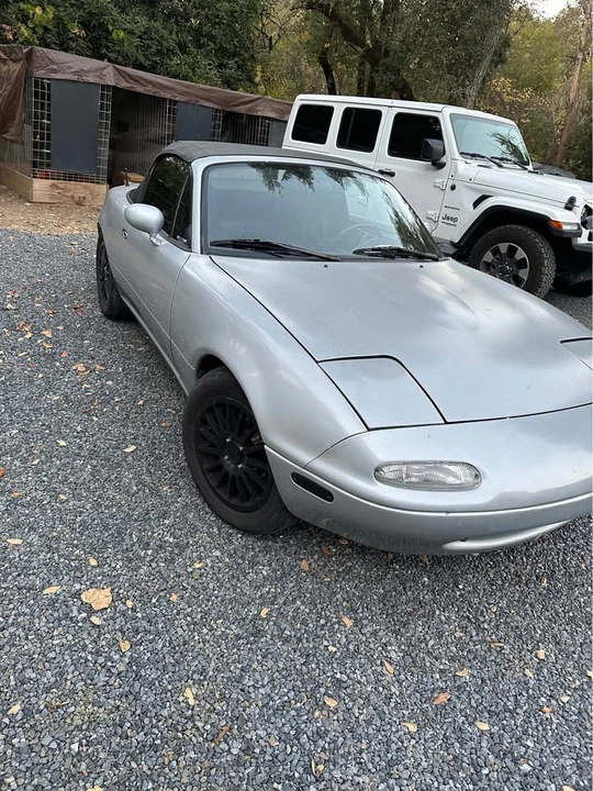1990 Mazda NA MX-5 Miata - Image 5 of 5