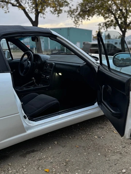 1990 Mazda NA MX-5 Miata - Image 7 of 10