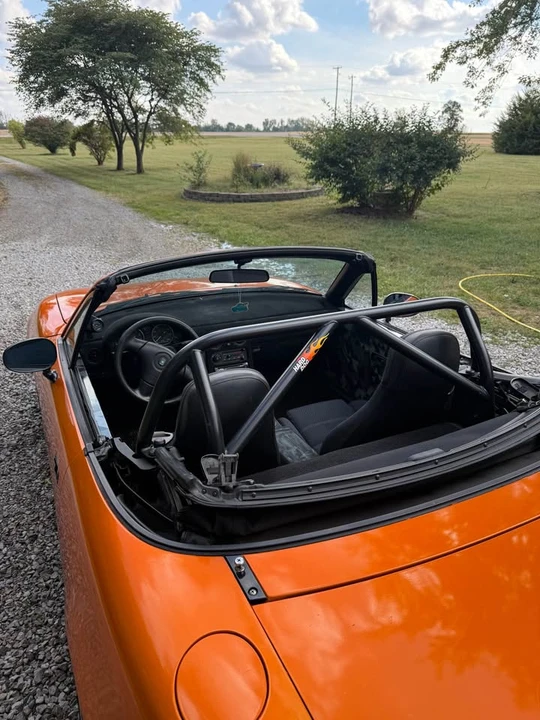 1990 Mazda NA MX-5 Miata - Image 9 of 10