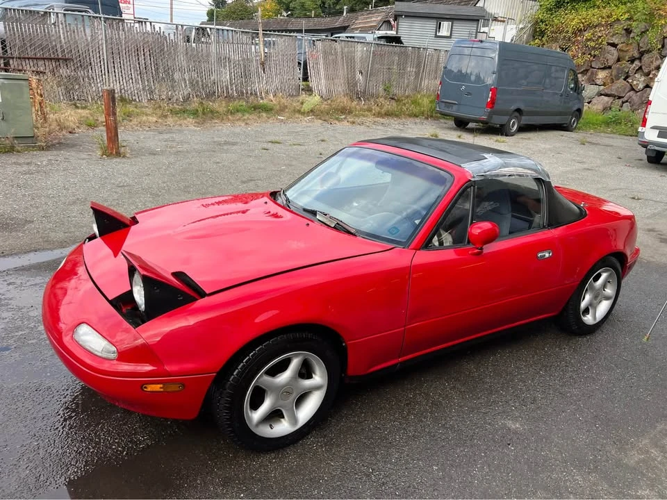 1990 Mazda NA MX-5 Miata - Image 8 of 10