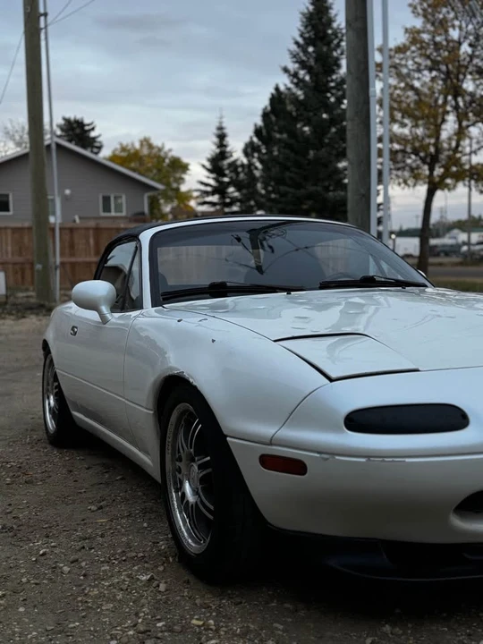 1990 Mazda NA MX-5 Miata - Image 2 of 10
