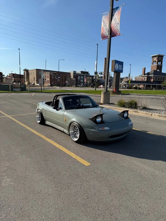 1990 Mazda NA MX-5 Miata - Image 2 of 7